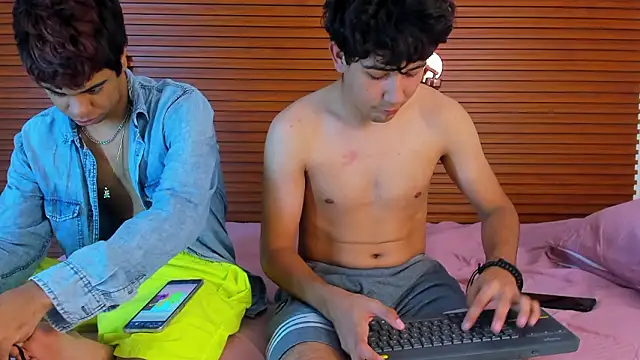 peakk_twiinns 라이브 XXX 채팅