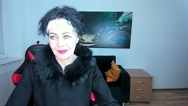 Silvia_Wallec Adlı Modelin Canlı XXX Sohbeti