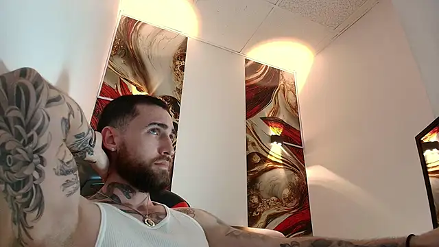 Luke_davis01 Live XXX-Chat