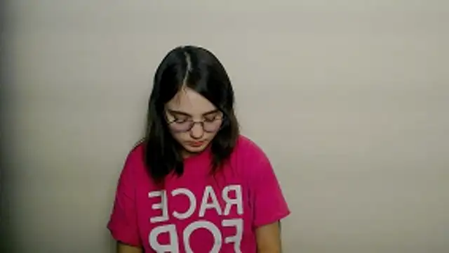 Sun_Shine__ Adlı Modelin Canlı XXX Sohbeti