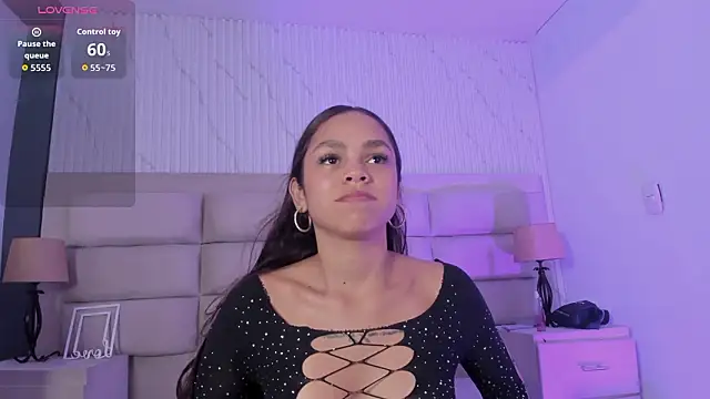 CarolineFyre Live XXX-Chat