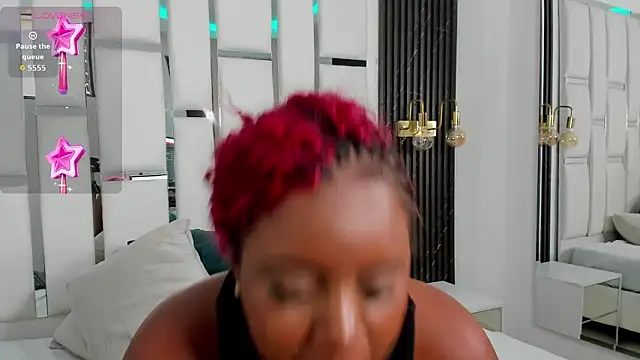 Онлайн чат XXX laia_fisher_