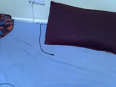 Twerl: απευθείας συνομιλία ΧΧΧ