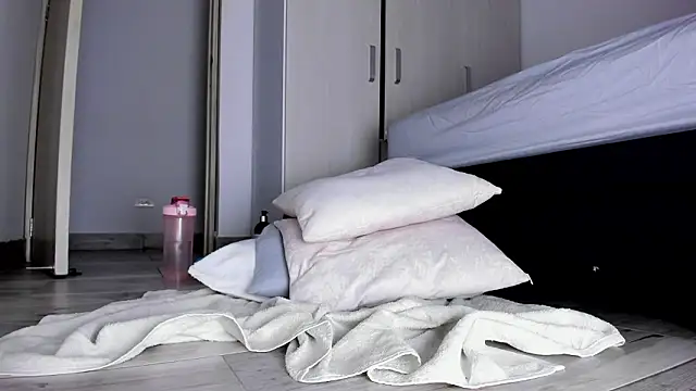 Skarleth69 Live XXX Chat