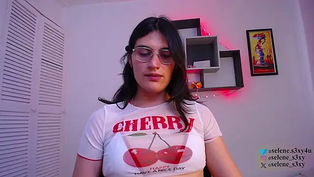 selene_cutie: вебкам-шоу