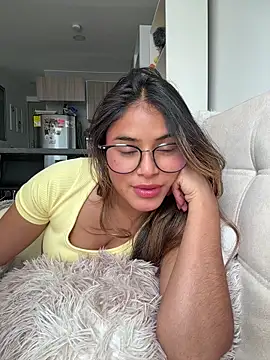 SaraParisi 即時 XXX 聊天