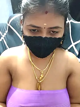 Tamil_Lotus Adlı Modelin Canlı XXX Sohbeti