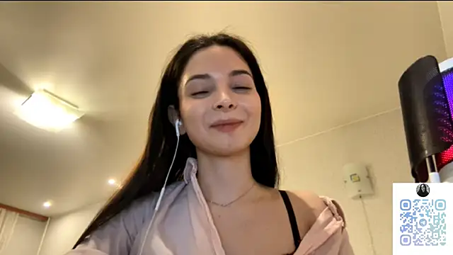 Mikytiki's Live XXX Chat