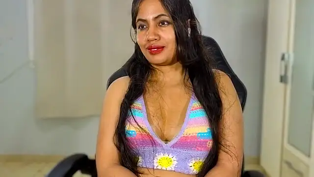 دردشة FannyXhot الجنسية المباشرة