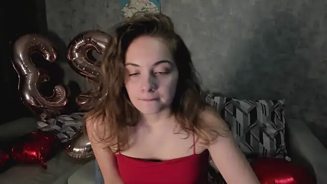 Онлайн чат XXX KristinaLoison