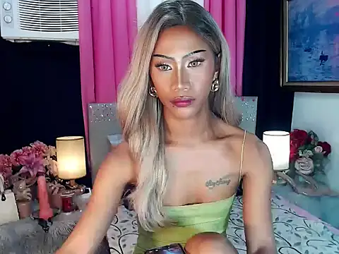 Tarah_MC_Actressex's Live XXX Chat