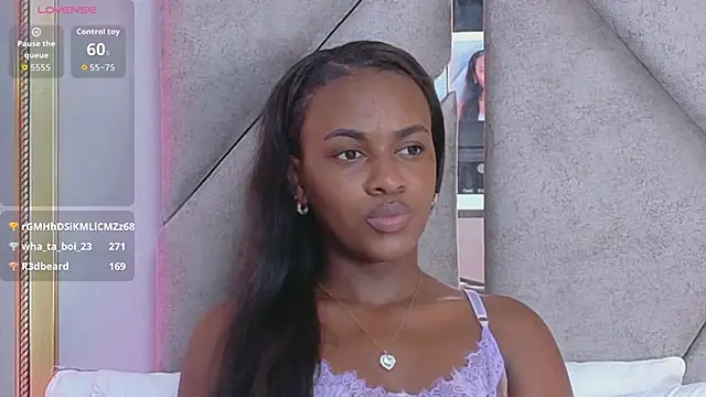 XXX chat uživo modela Sally-Noa