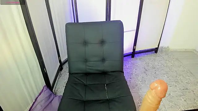 Онлайн чат XXX VioletHall2