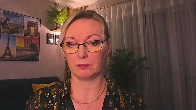 vanessa_chat's Webcam Show