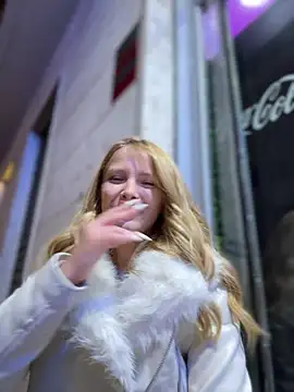 AnastasiaAniessのライブXXXチャット