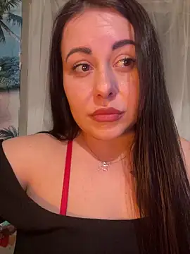 DaisyStreet Adlı Modelin Canlı XXX Sohbeti