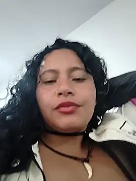 Czat XXX na żywo – Yaya_watson