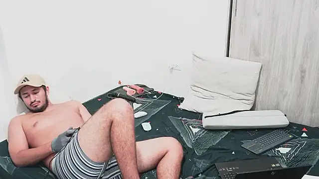 bonyclyde2203 Live XXX-chat