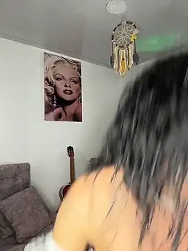 Chat XXX en directo de Mydreams69