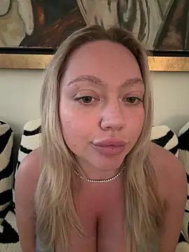 Chatroom XXX en direct de misstitmouseofficial