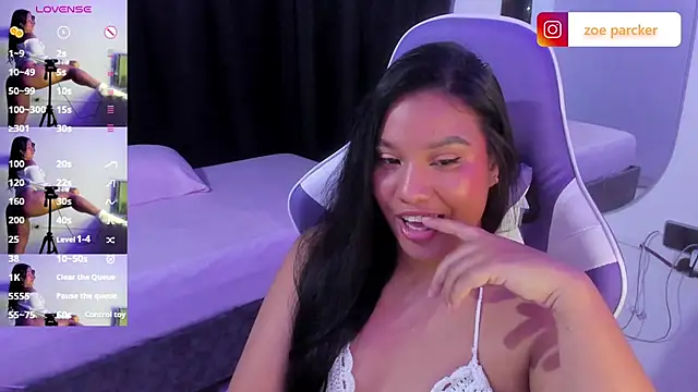 ZoeParcker's Live XXX Chat