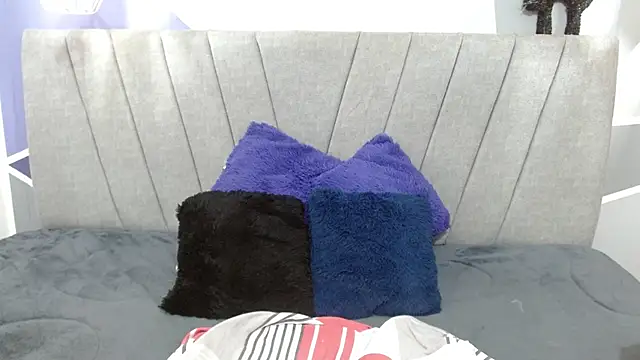 luna_merie élő XXX-chatje