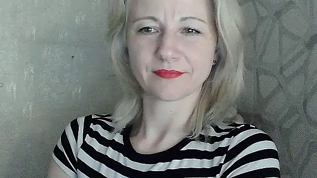 Katerina-Kissa Show in webcam