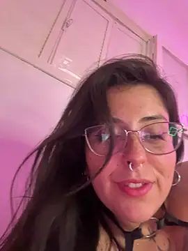 Mizztikaa Show in webcam