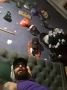 hairy_mannn Adlı Modelin Canlı XXX Sohbeti