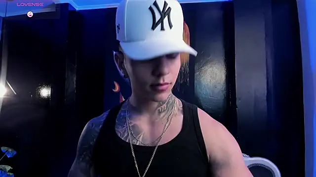 SalvatoreDmoreのライブXXXチャット