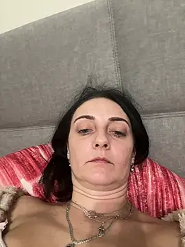 Miroslava1247のライブXXXチャット