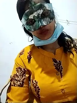 ms-naina Show in webcam