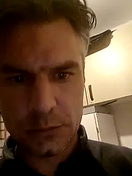 Hornybalkanmen12 webcam show