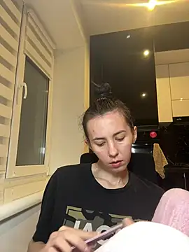 Oliviyaa_kiss_: απευθείας συνομιλία ΧΧΧ