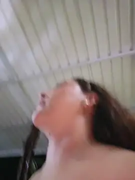 VickyHoult: онлайн-секс-чат