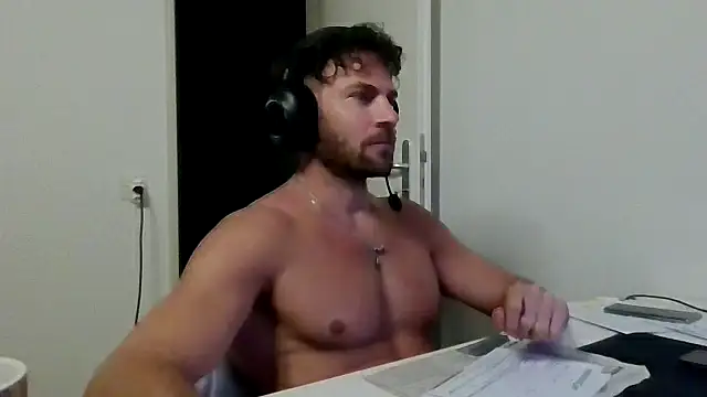 alpha-hunk Live XXX-Chat