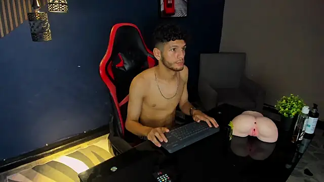 LuckySammerのライブXXXチャット