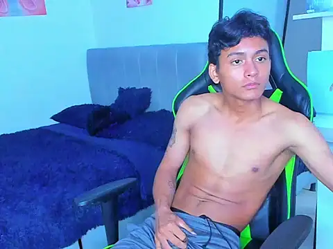 PaulTallxのライブXXXチャット