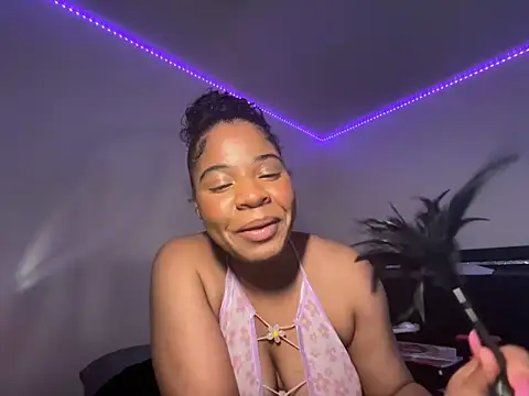 Show modela stripperbarbie na web-kameri