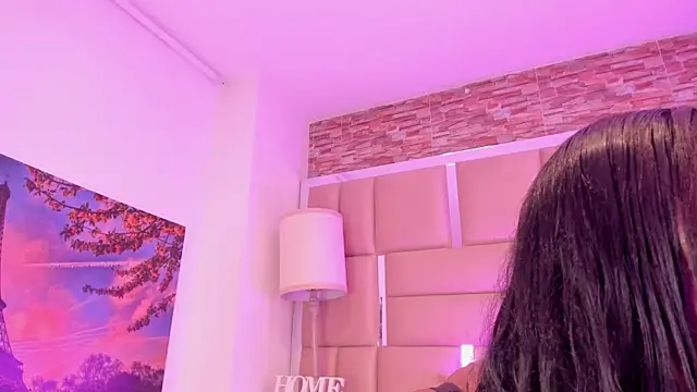 Chat +18 de ShaniaBrownn ao vivo