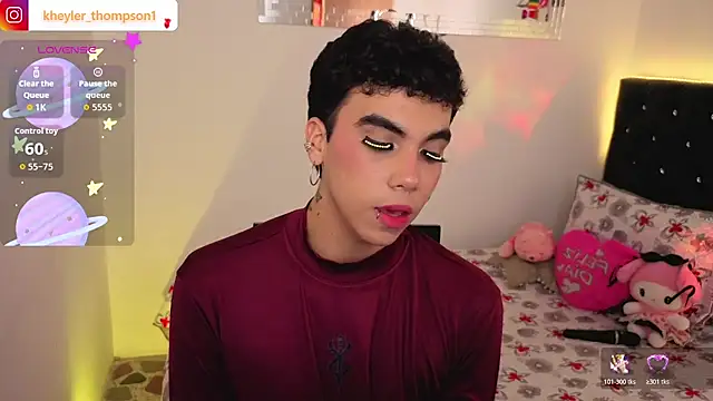 Kheyler_1: διαδικτυακό σόου στην κάμερα