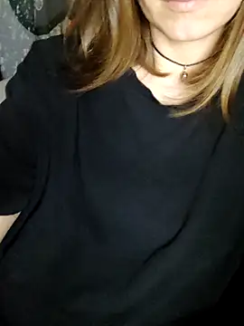 Aashikalaa élő XXX-chatje