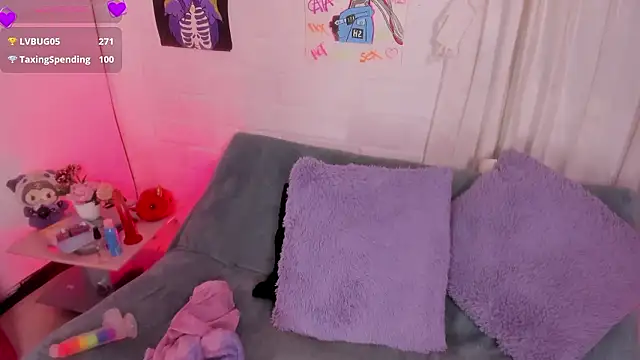 Cata_green élő XXX-chatje