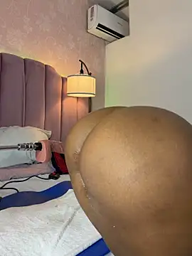 HallyBansのライブXXXチャット