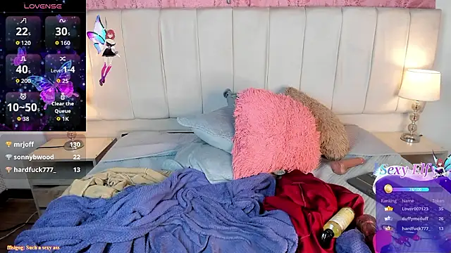 mia__gv élő XXX-chatje