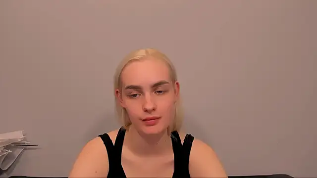 OliviaKisss 即時 XXX 聊天