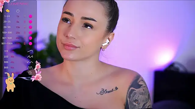 BabbyAisha Webcam show