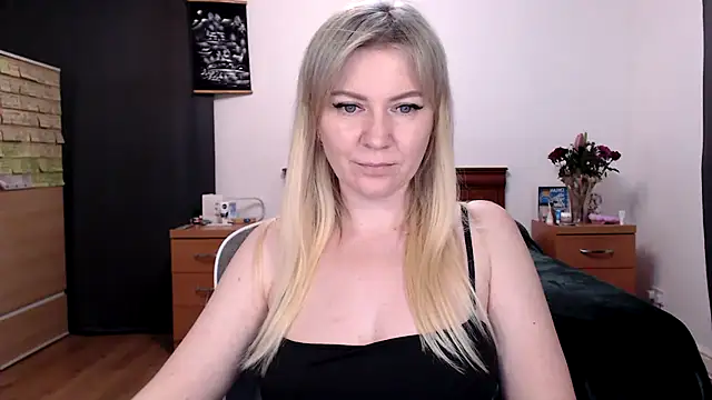 XXX chat uživo modela ParadiseAlina
