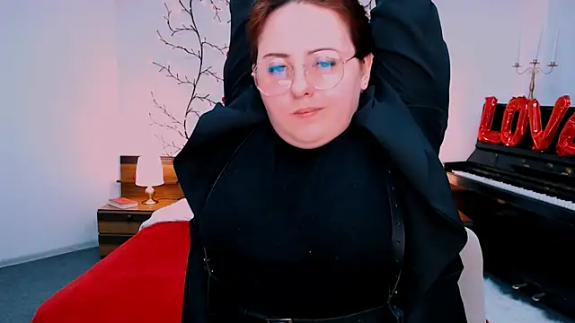 Czat XXX na żywo – Hennessy_bunny