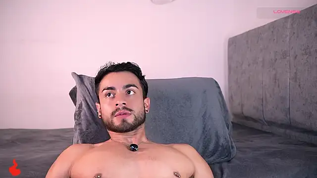 Pokazy przed kamerką – aydan_hw